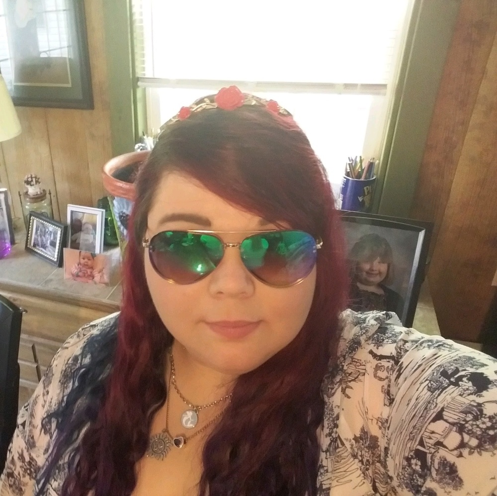 Meet your Posher, Jenifer